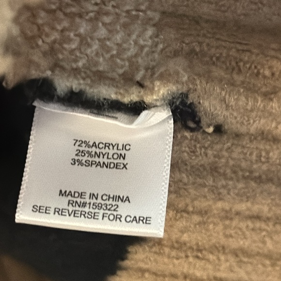 Trendy Leopard Block Cardigan - Picture 3 of 3